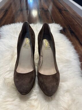 Used great condition heels